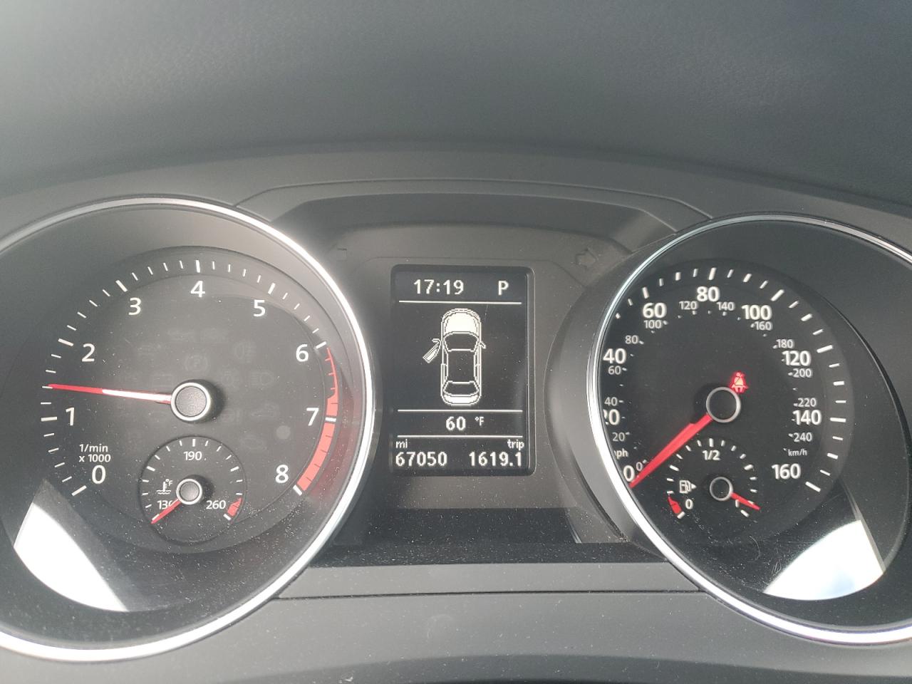 2017 Volkswagen Jetta - Image 9