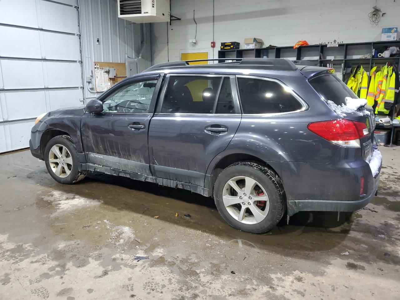 2013 Subaru Outback - Image 2