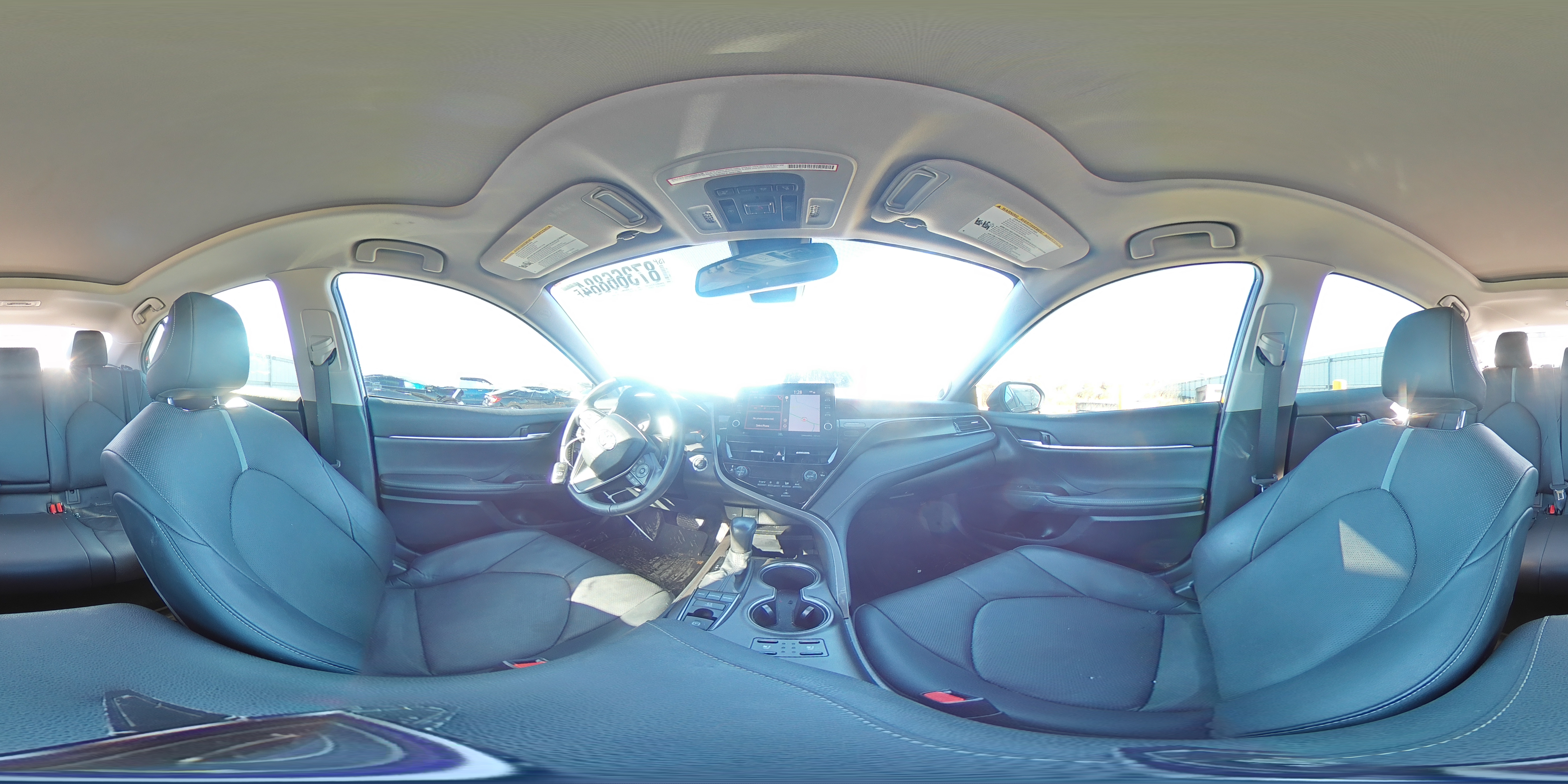 2021 Toyota Camry - Image 12