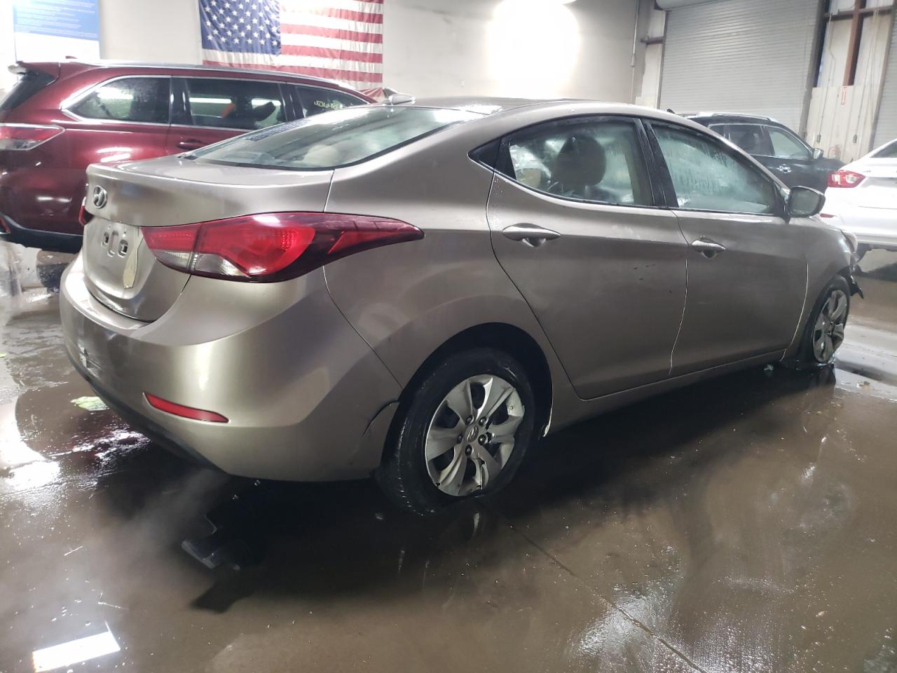 2016 Hyundai Elantra - Image 3