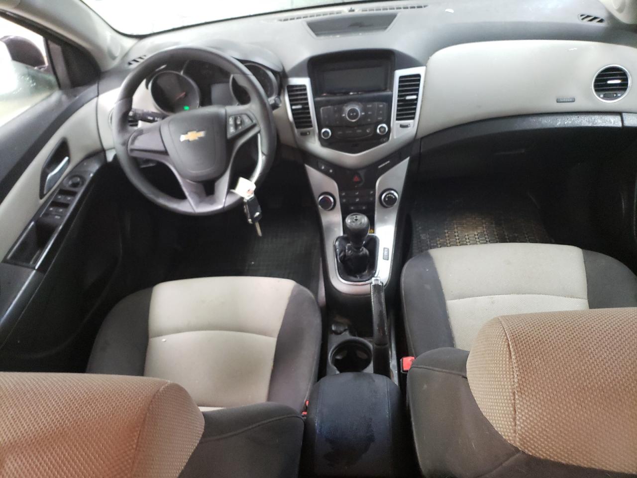 2012 Chevrolet Cruze - Image 8