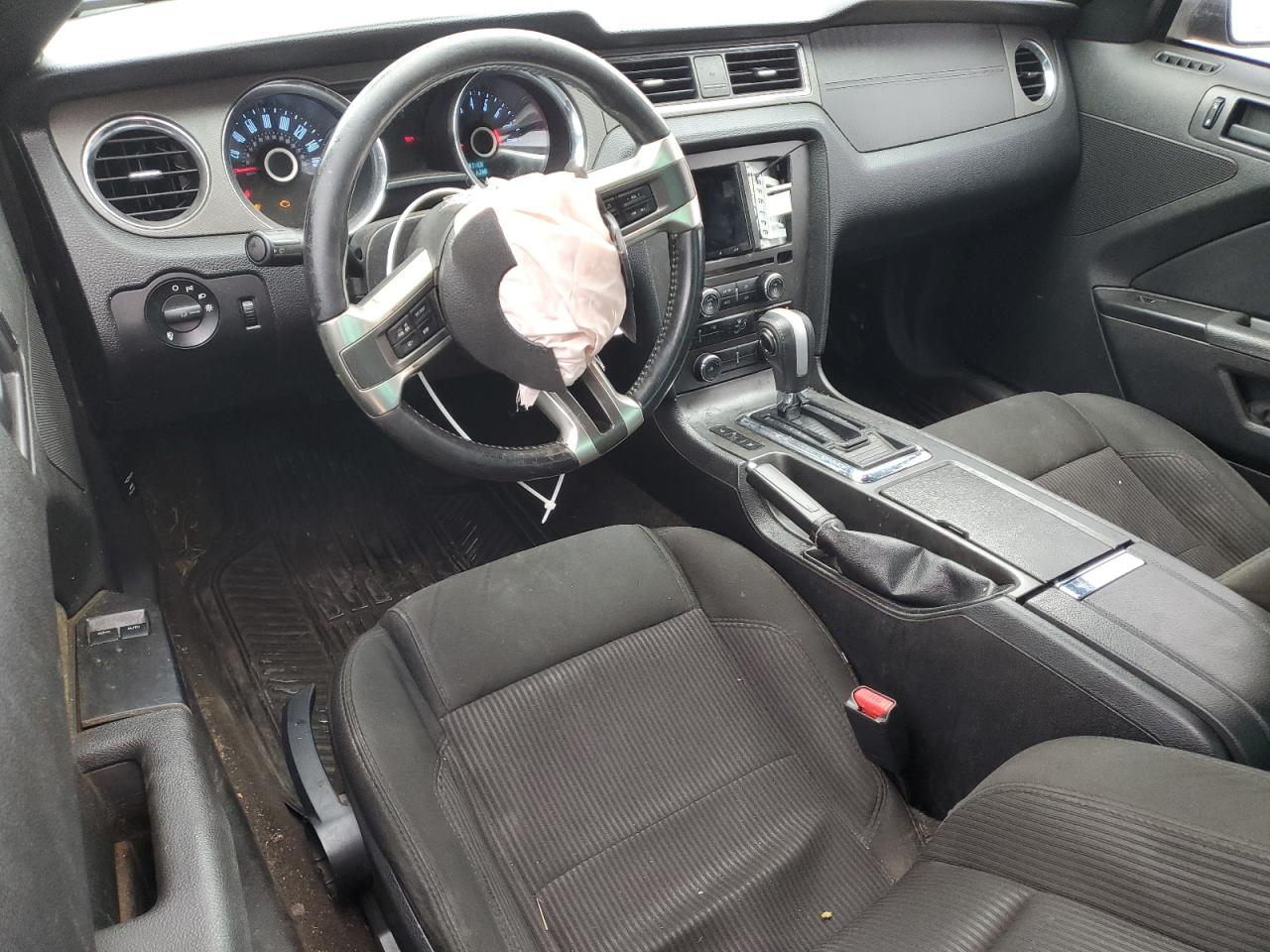 2014 Ford Mustang - Image 8