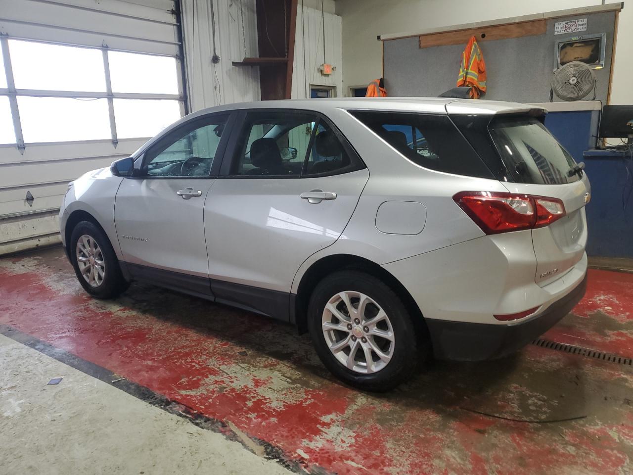2021 Chevrolet Equinox - Image 2