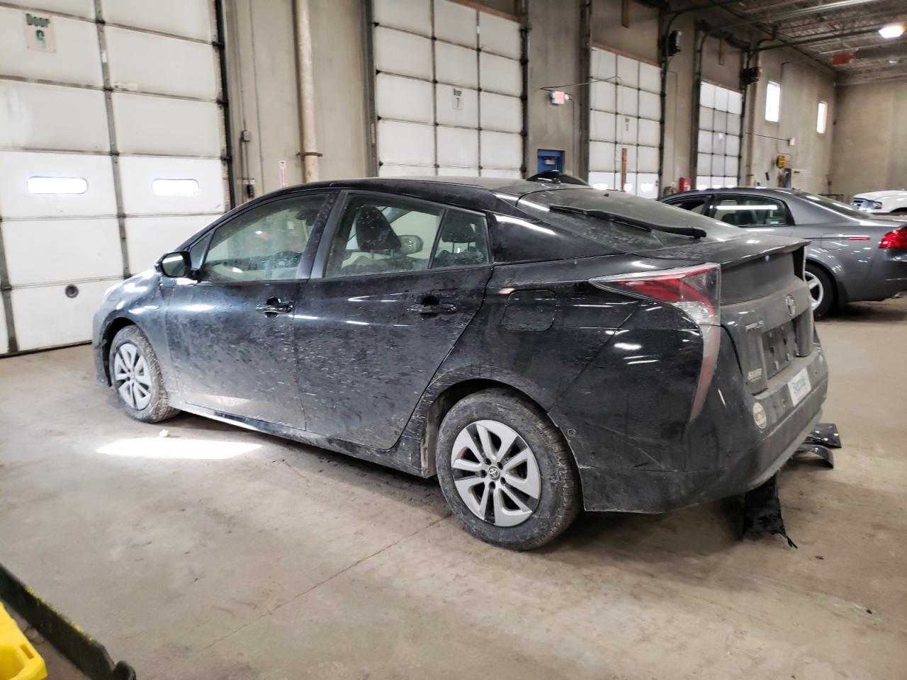 2018 Toyota Prius - Image 2