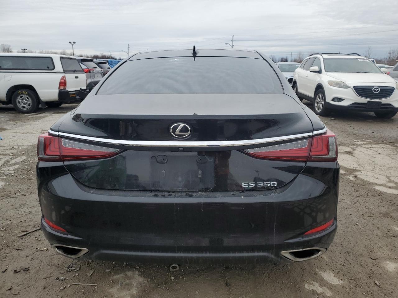 2020 Lexus ES - Image 6