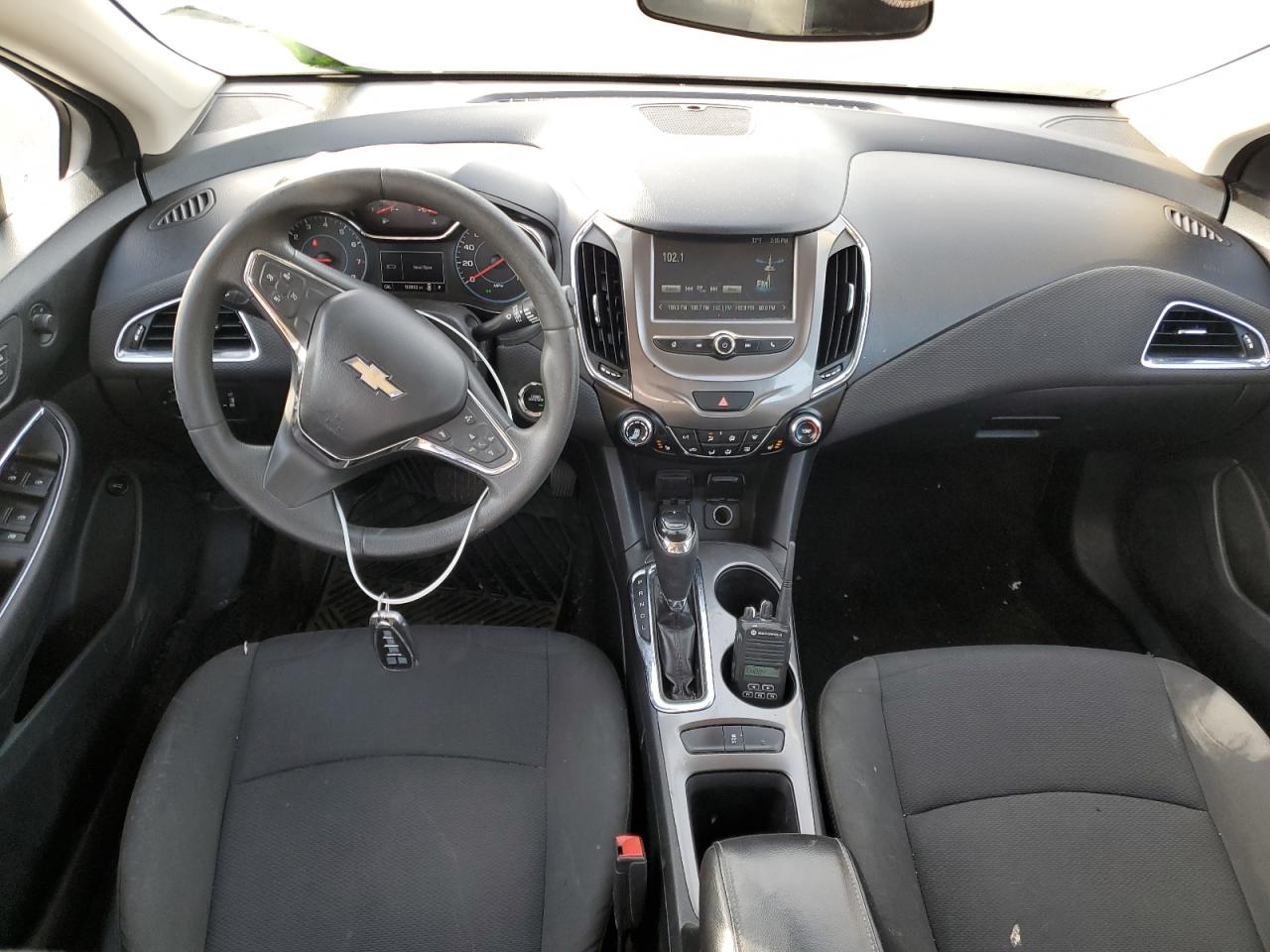 2017 Chevrolet Cruze - Image 8