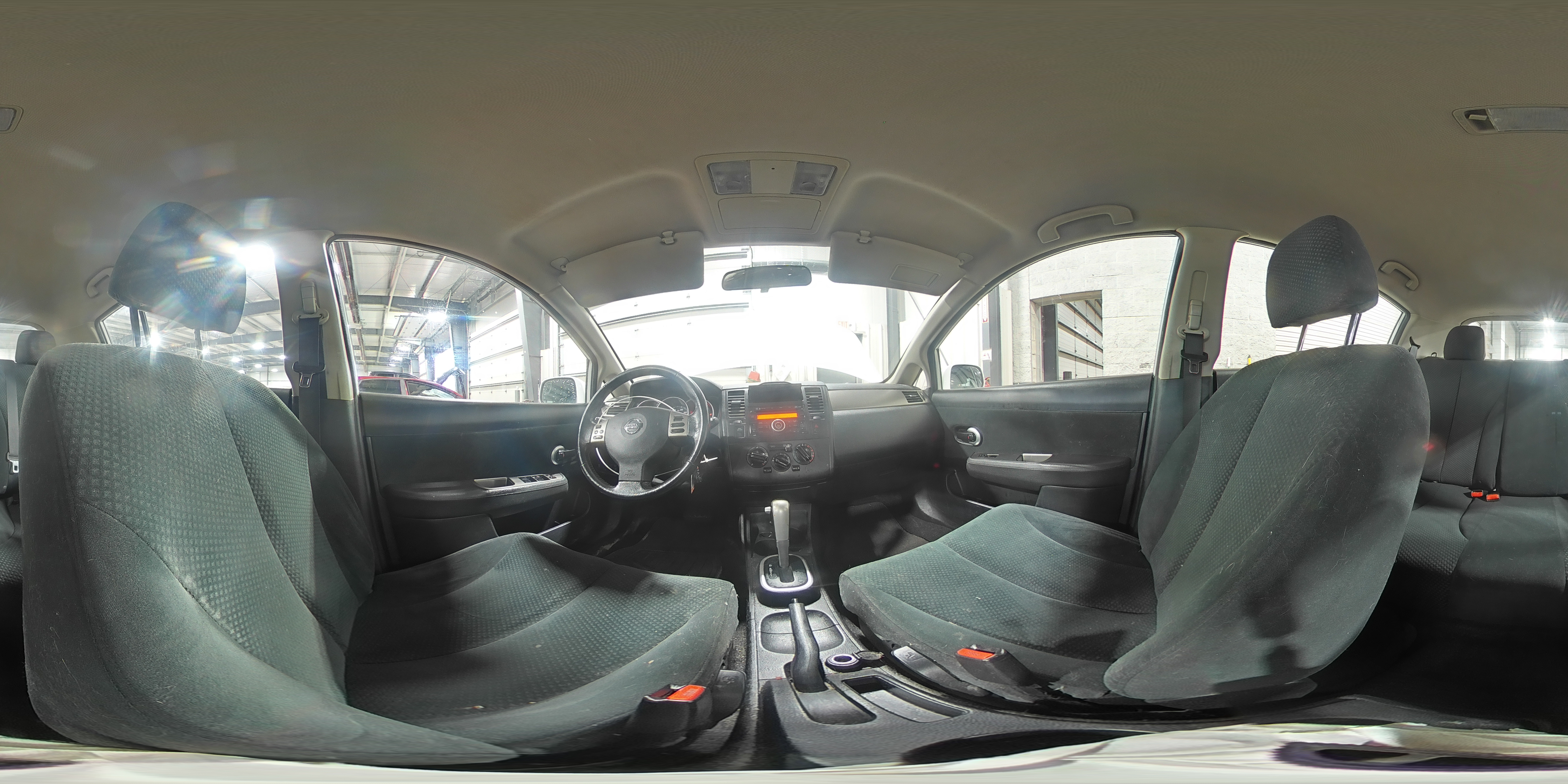 2012 Nissan Versa - Image 14