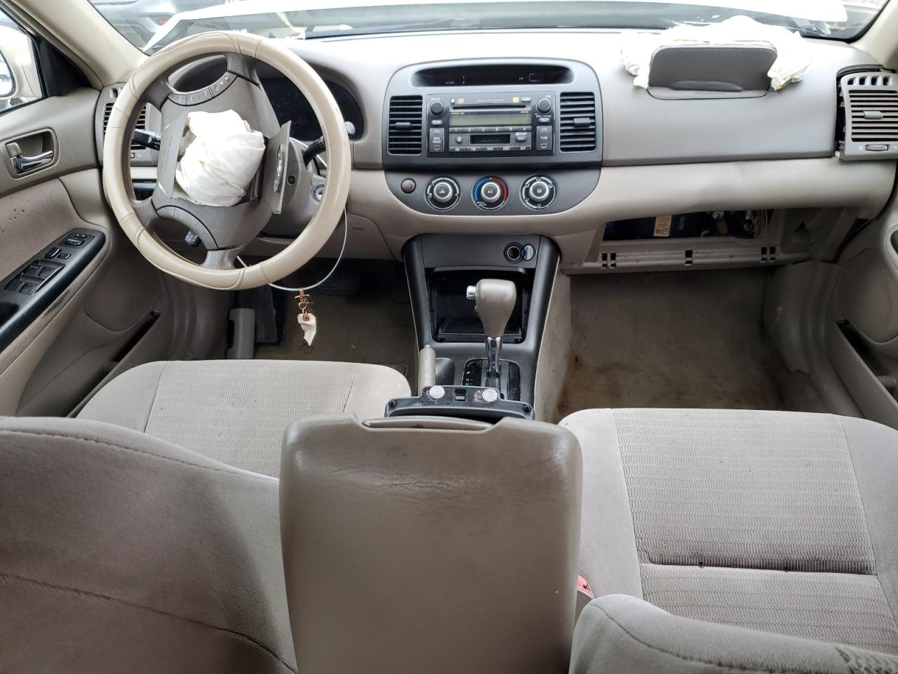 2005 Toyota Camry - Image 8