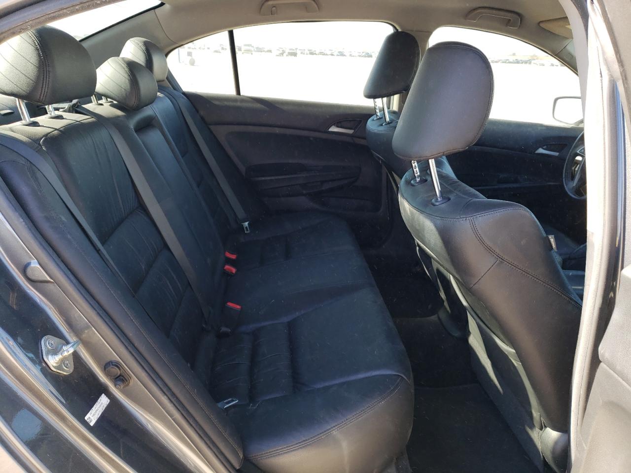 2012 Honda Accord - Image 10