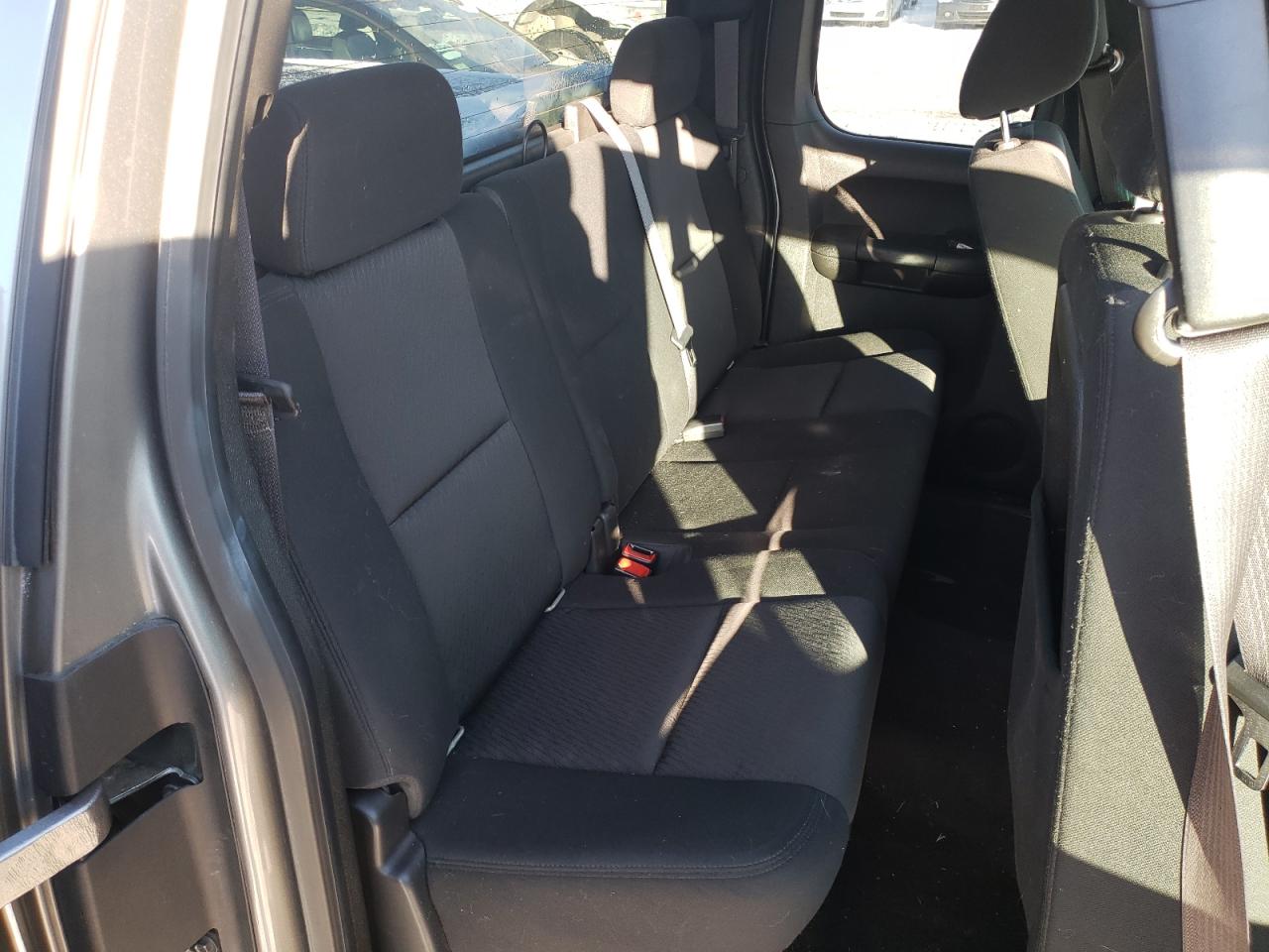 2012 Chevrolet Silverado - Image 10