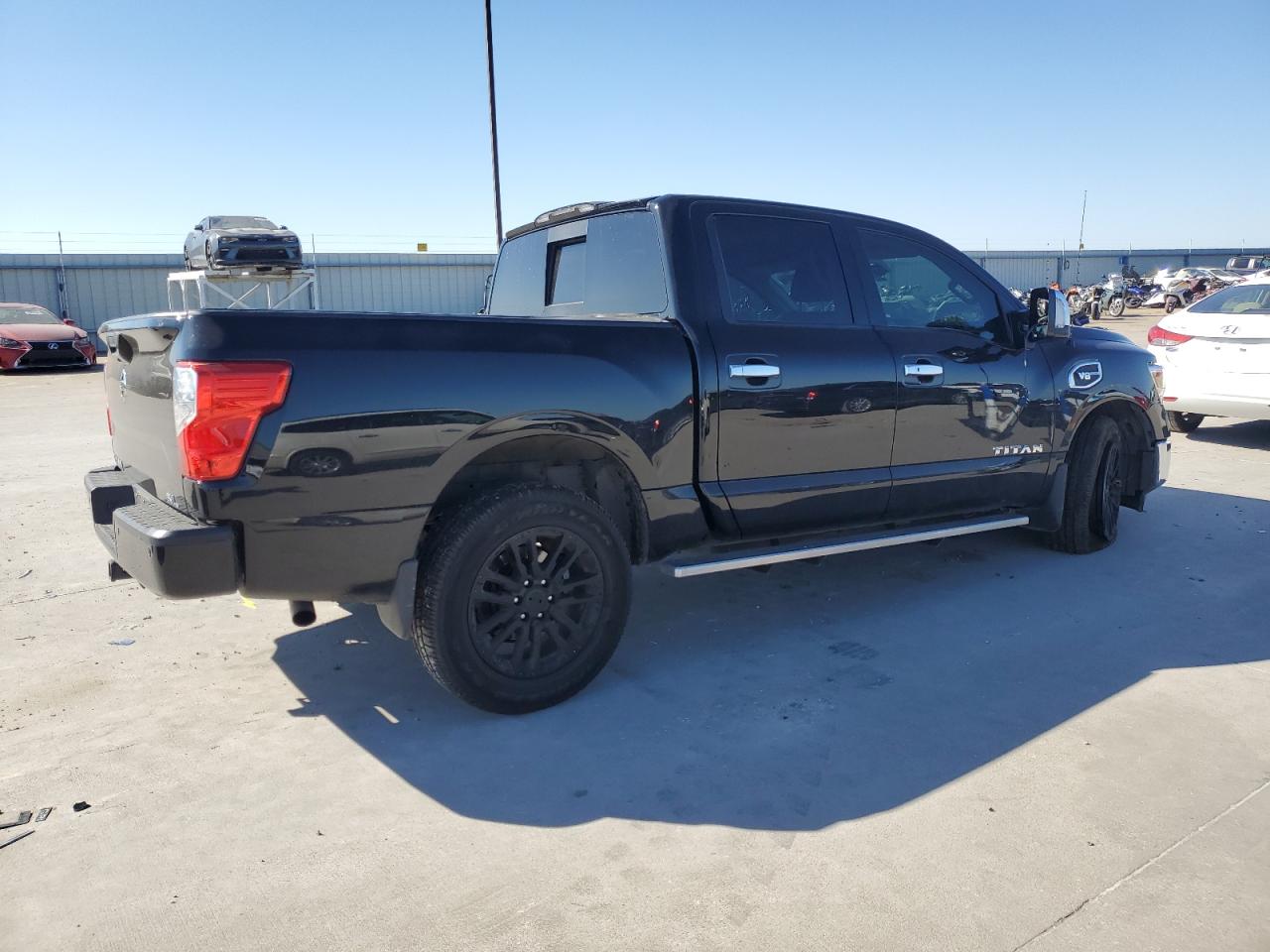 2017 Nissan Titan - Image 3