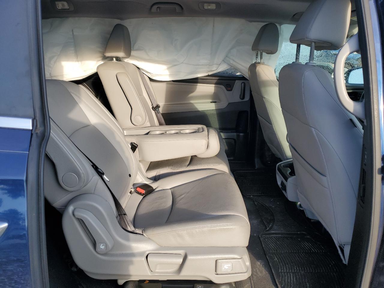 2018 Honda Odyssey - Image 11