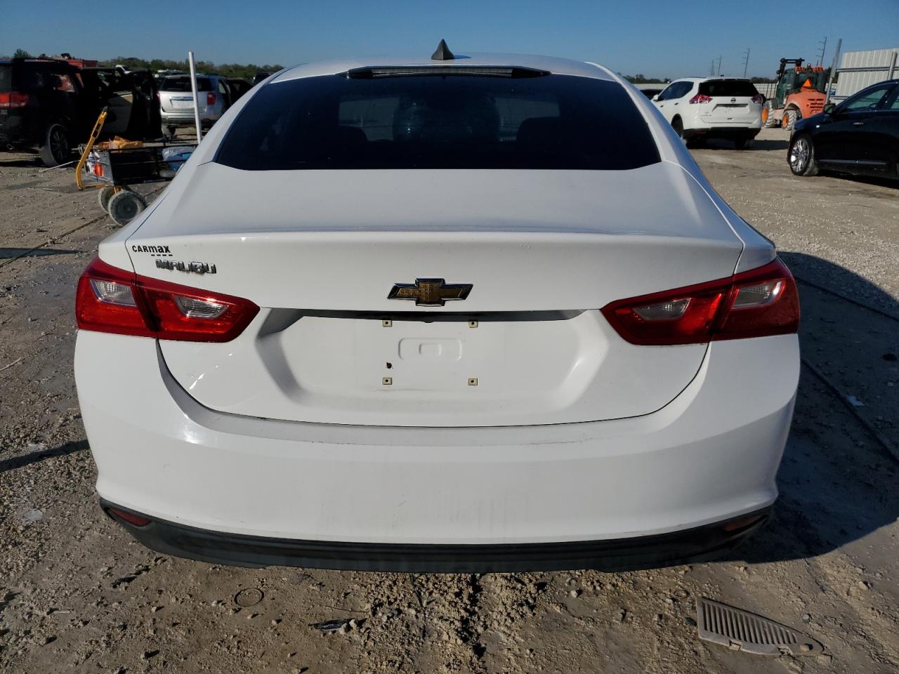 2017 Chevrolet Malibu - Image 6