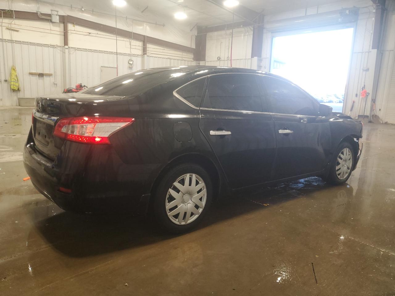 2015 Nissan Sentra - Image 3