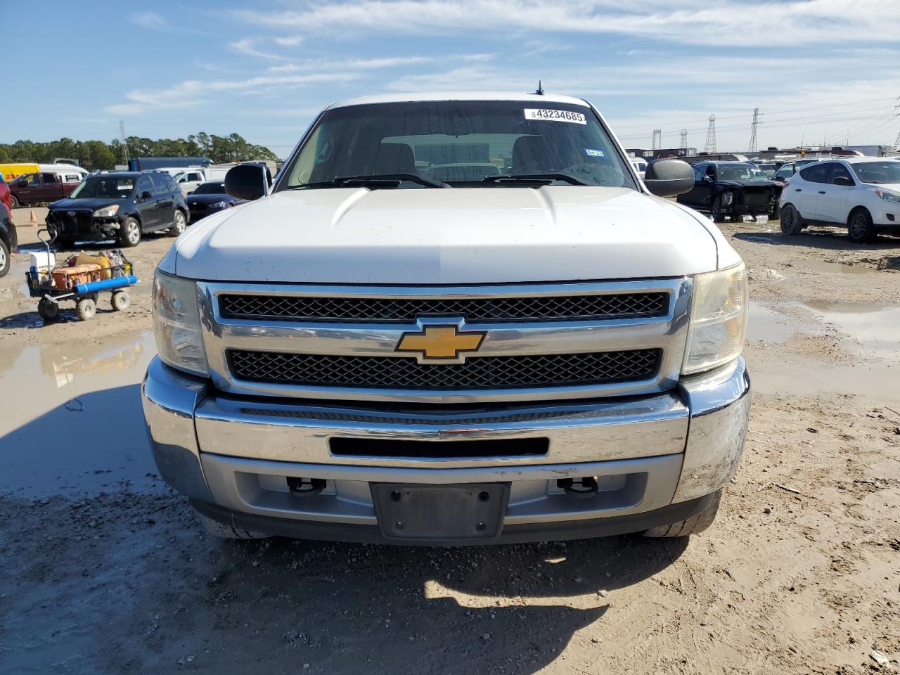 2013 Chevrolet Silverado - Image 5