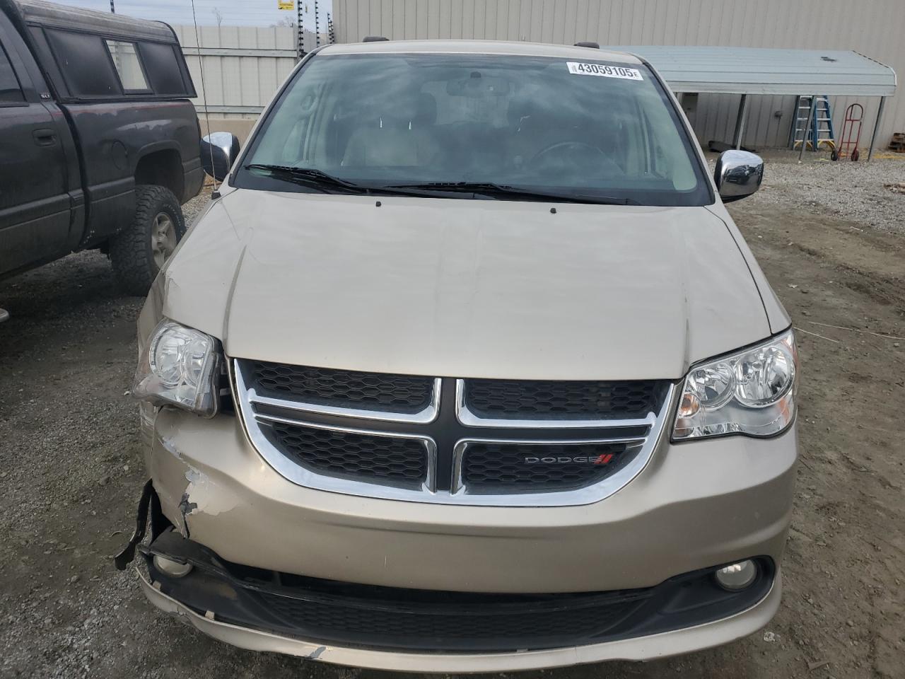 2013 Dodge Caravan - Image 5