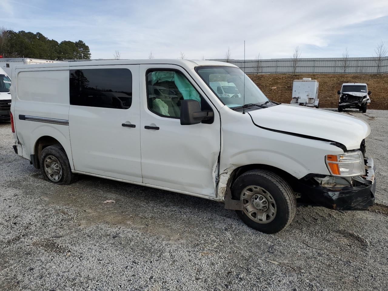 2016 Nissan NV - Image 4