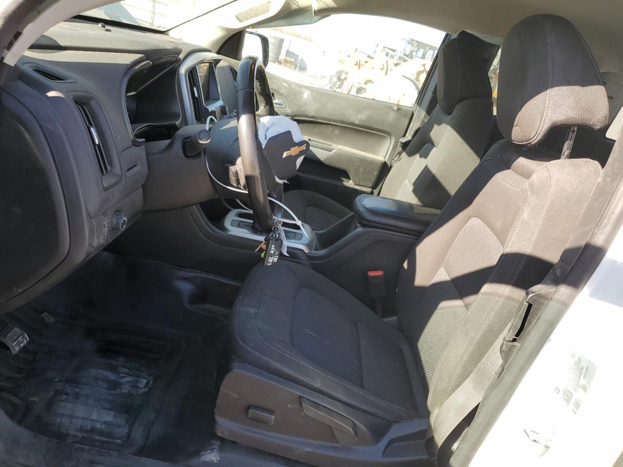 2022 Chevrolet Colorado - Image 7