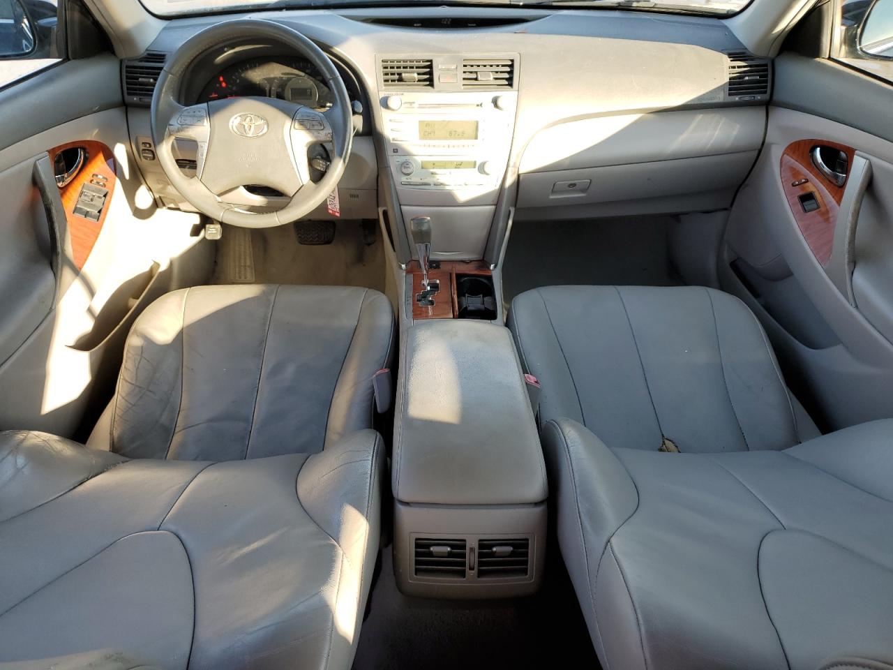2009 Toyota Camry - Image 8