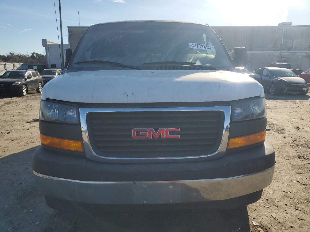 2018 GMC Savana - Image 5