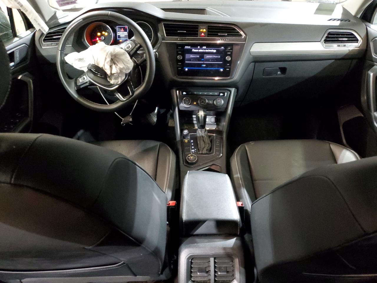 2021 Volkswagen Tiguan - Image 8