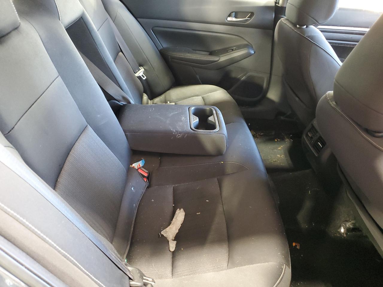 2019 Nissan Altima - Image 11