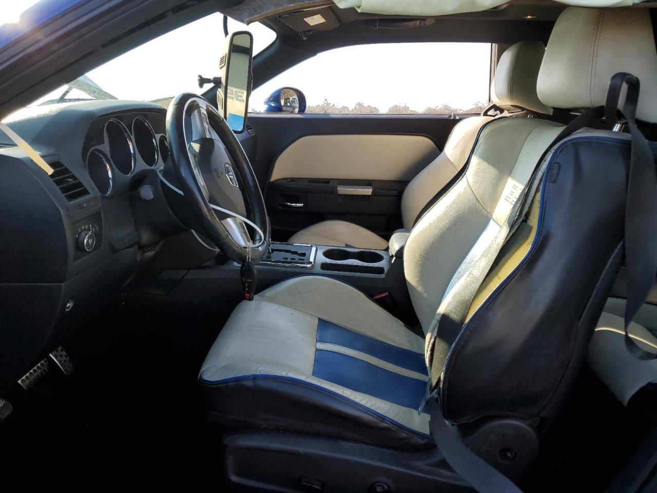 2011 Dodge Challenger - Image 7