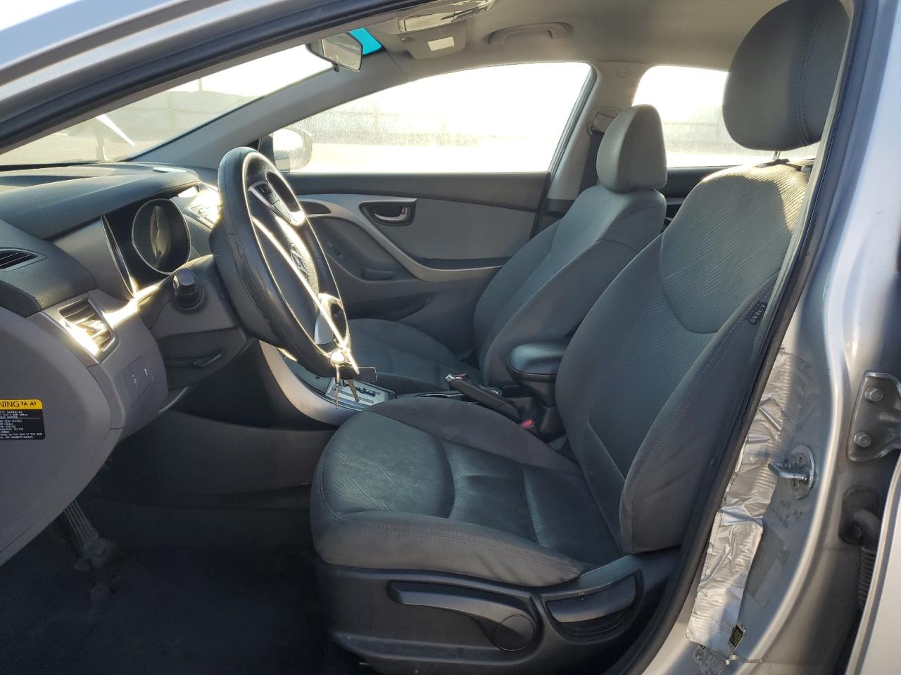 2011 Hyundai Elantra - Image 7