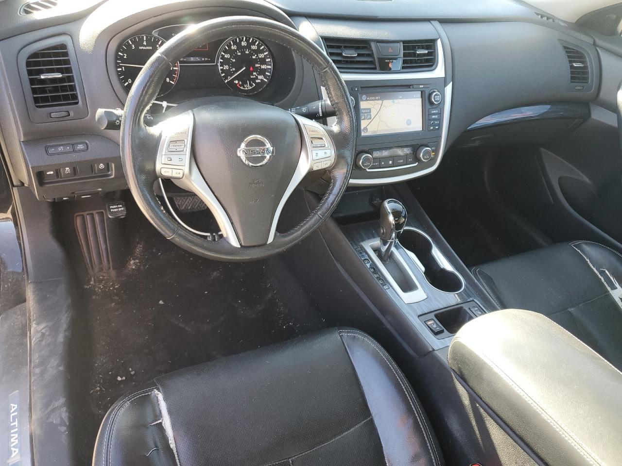 2016 Nissan Altima - Image 8
