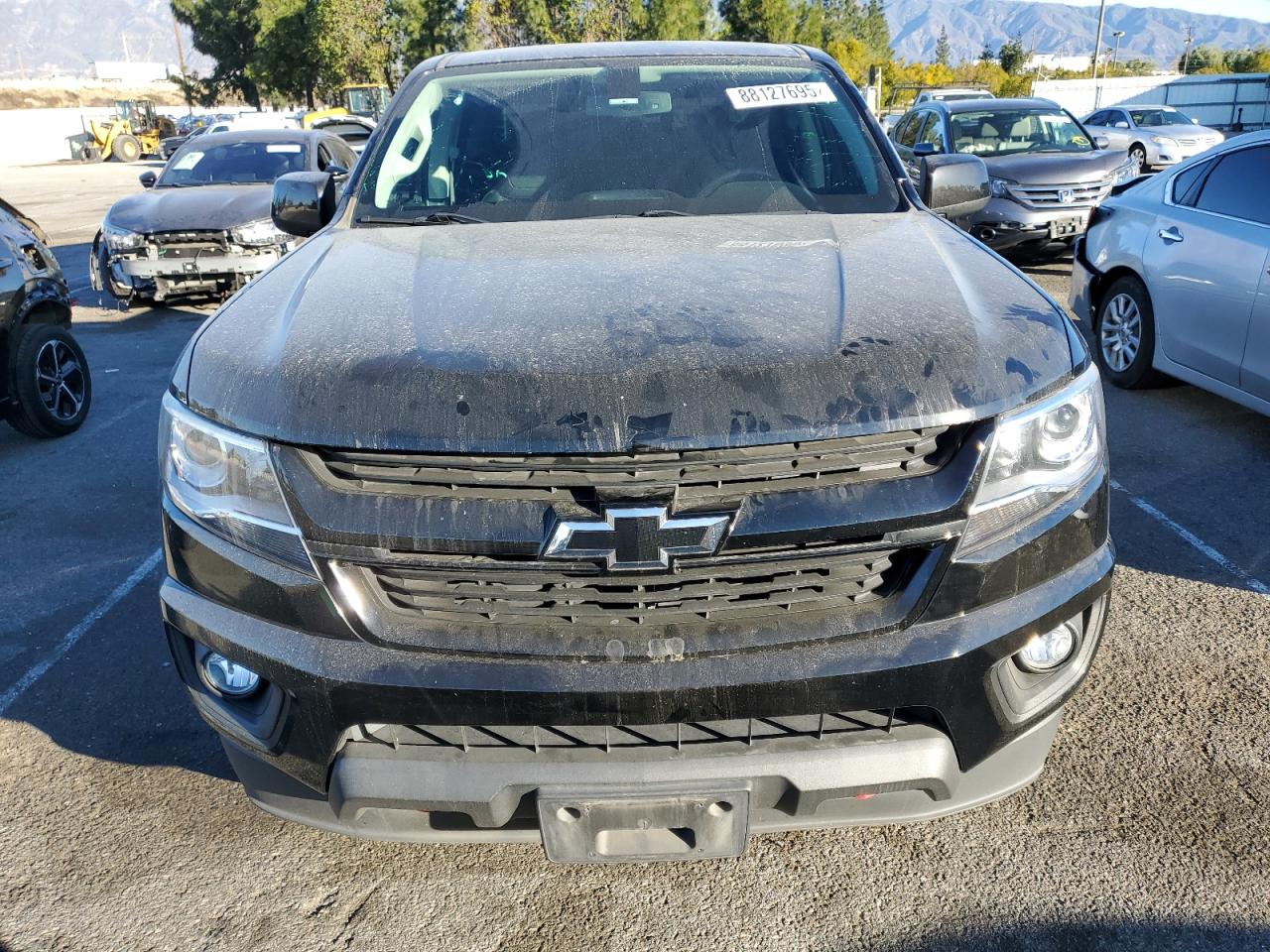 VIN 1GCGTCEN1J1282317 2018 CHEVROLET COLORADO no.5