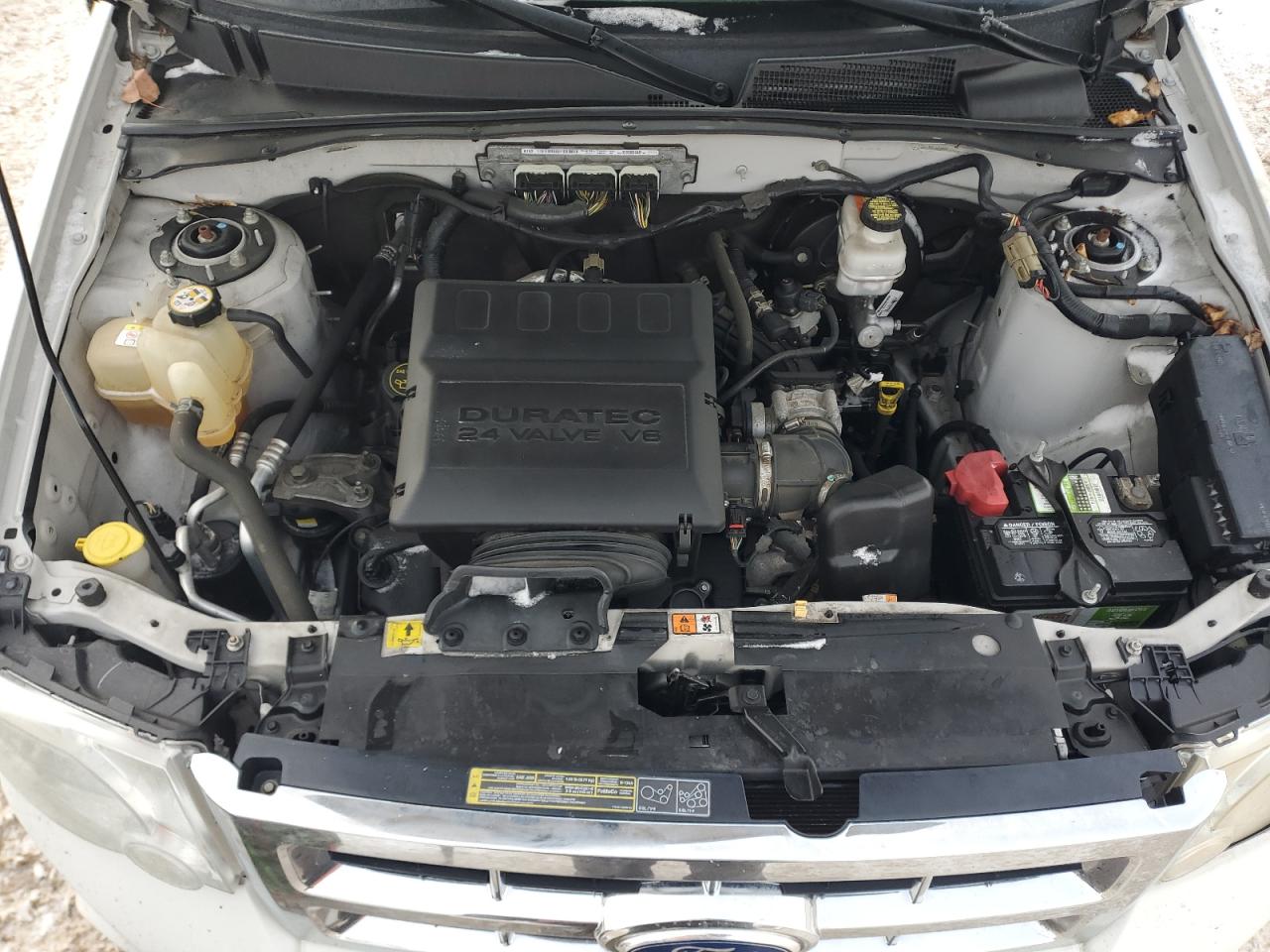 2010 Ford Escape - Image 13