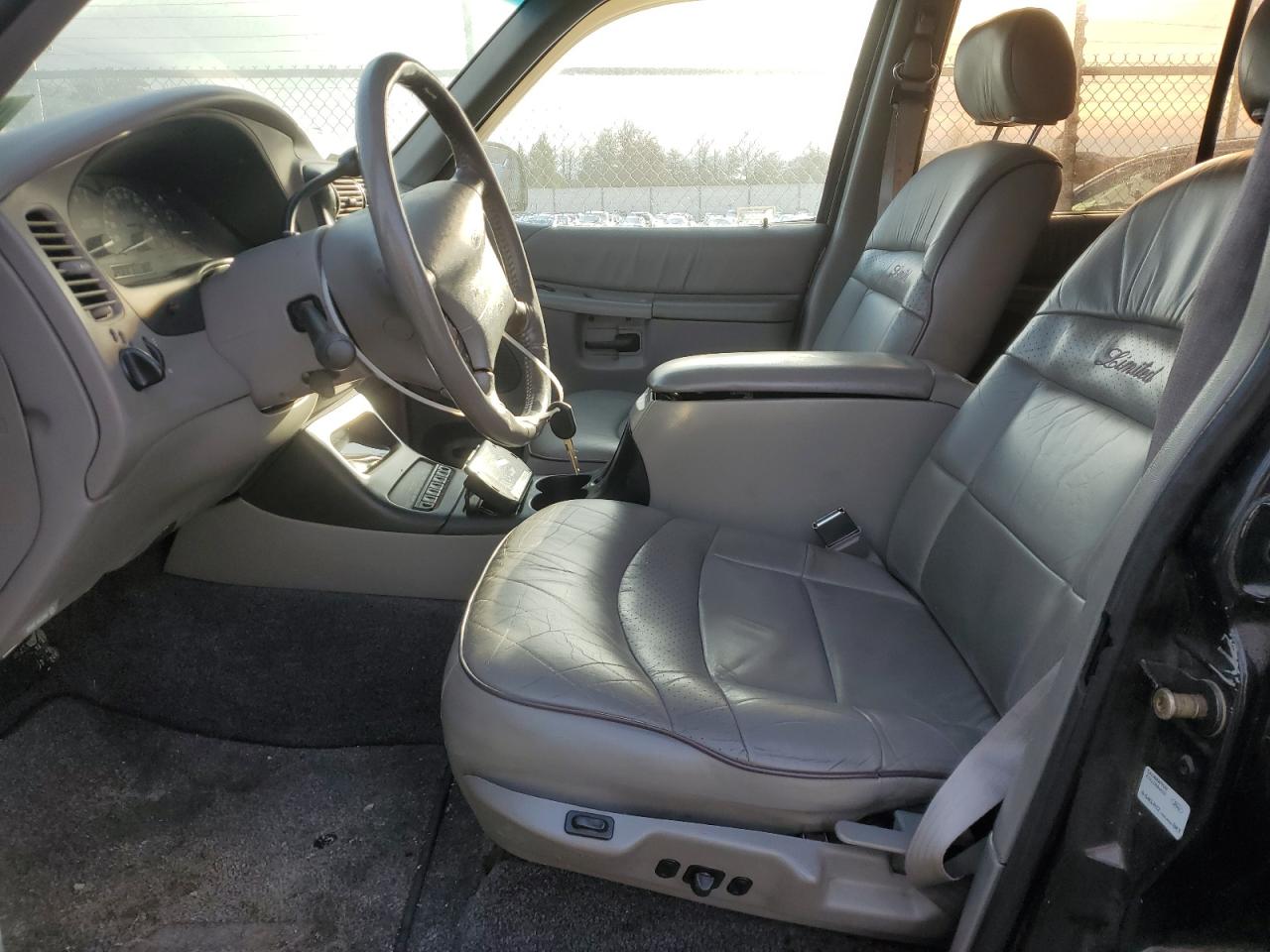 1996 Ford Explorer - Image 7