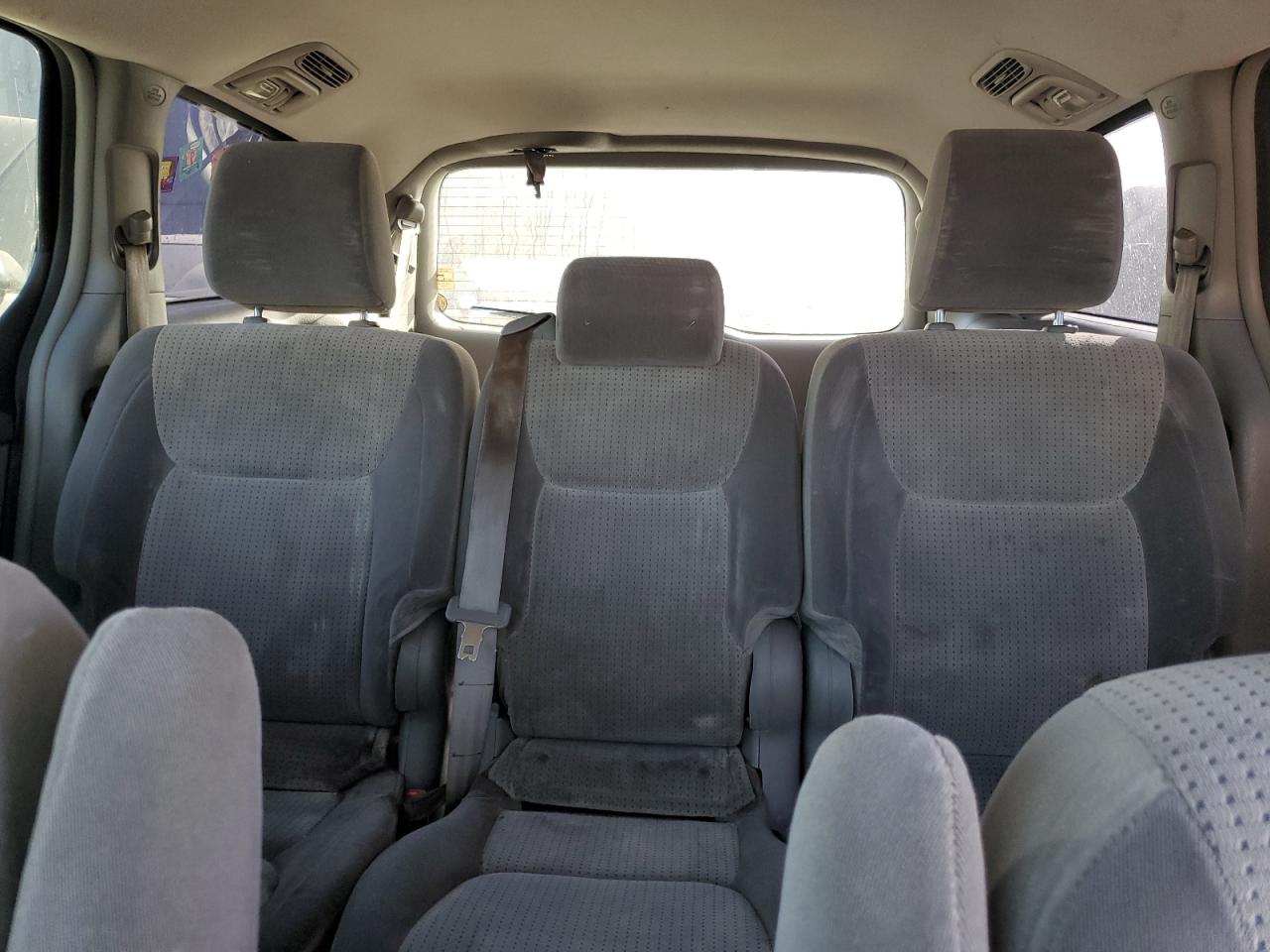 2009 Toyota Sienna - Image 10