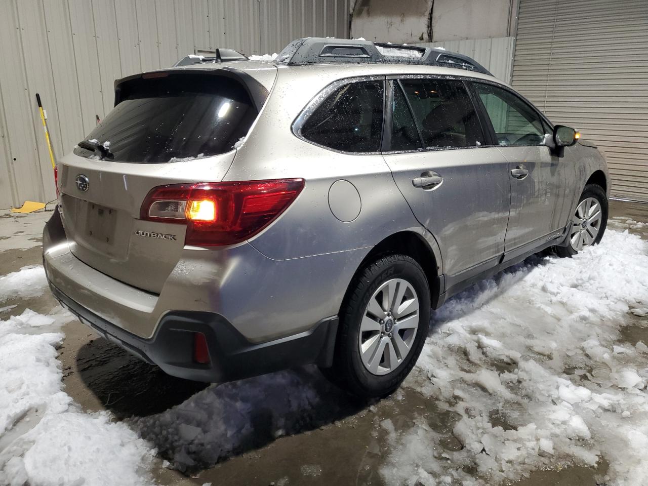 2018 Subaru Outback - Image 3