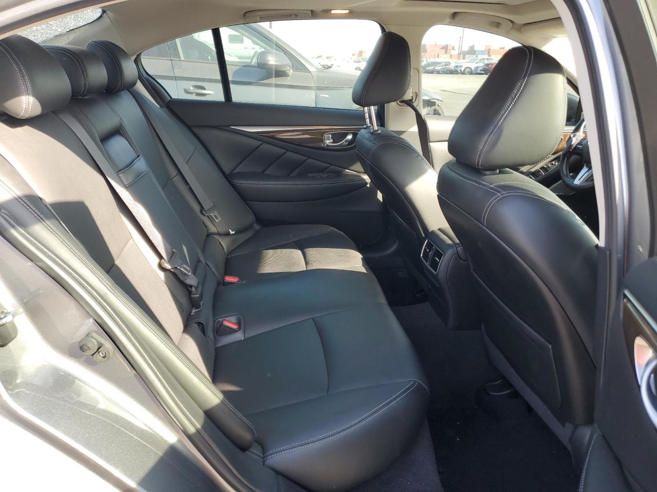 2018 Infiniti Q50 - Image 11