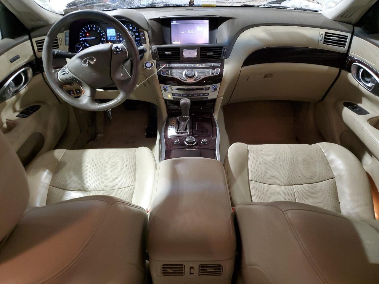 2012 Infiniti M - Image 8