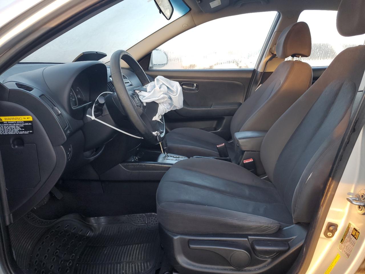 2010 Hyundai Elantra - Image 7