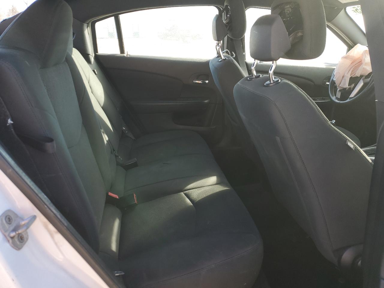 2012 Chrysler 200 - Image 10