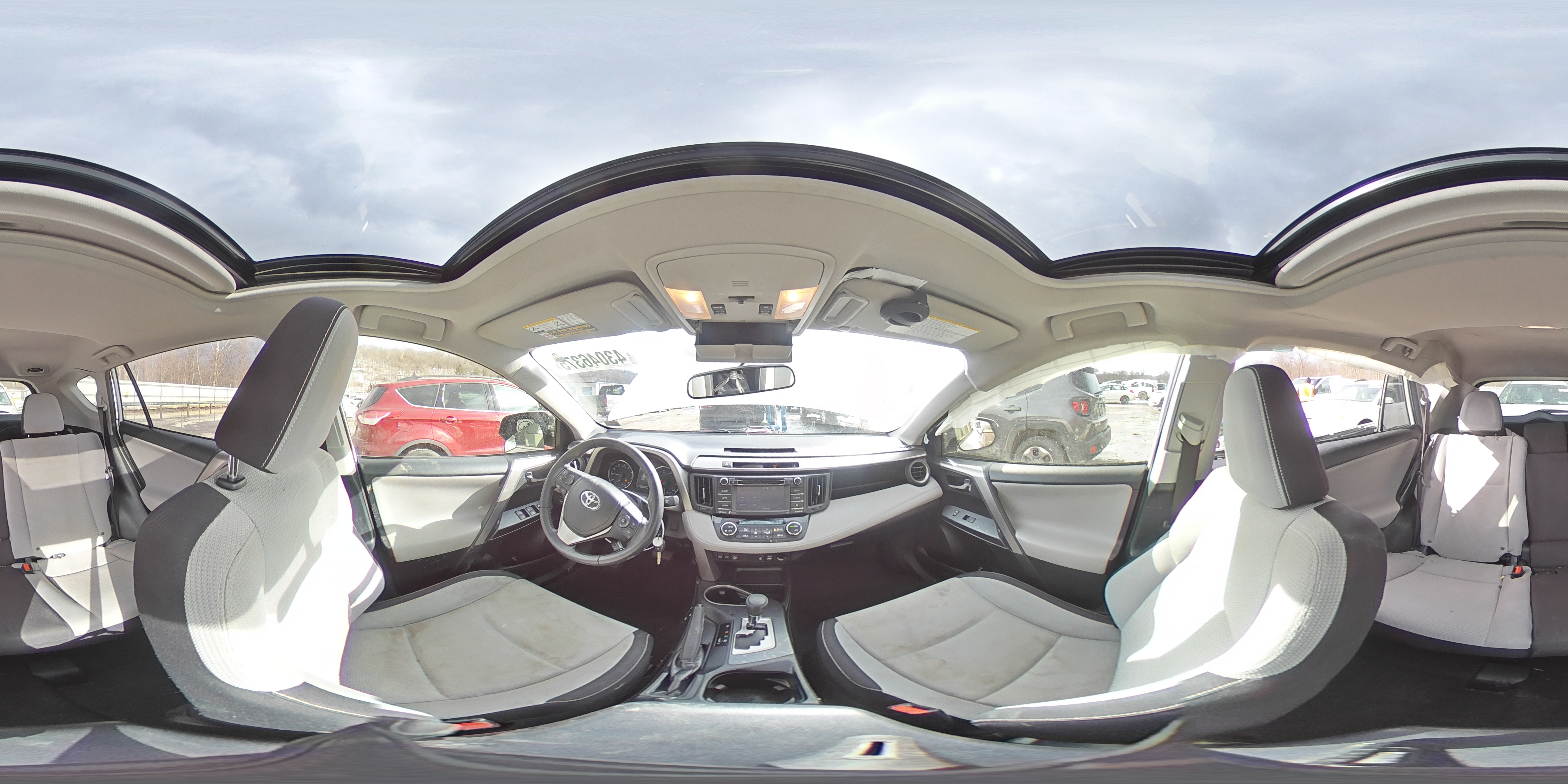 2016 Toyota RAV 4 - Image 14