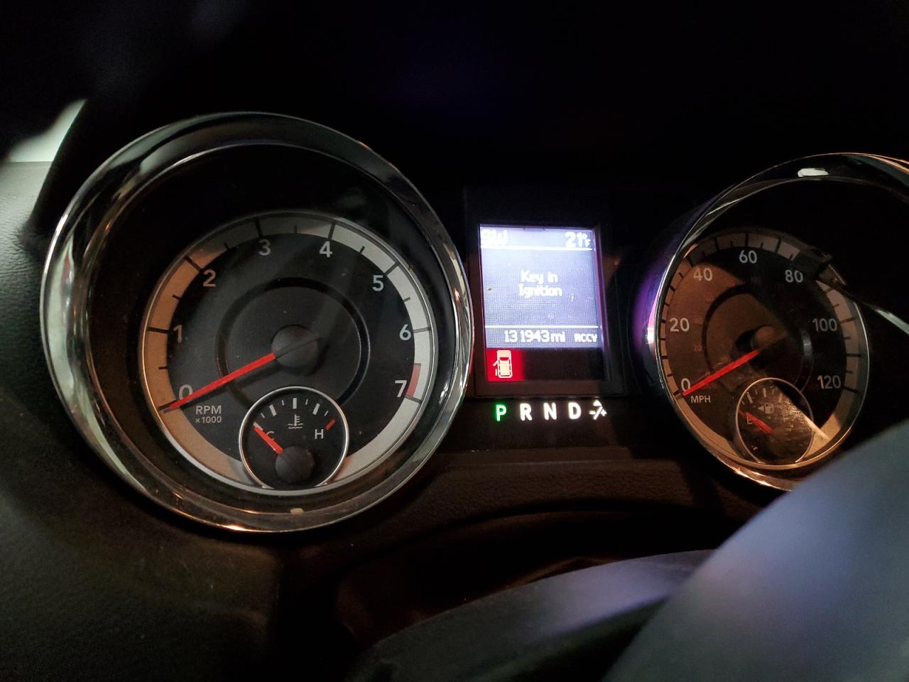 2019 Dodge Caravan - Image 9