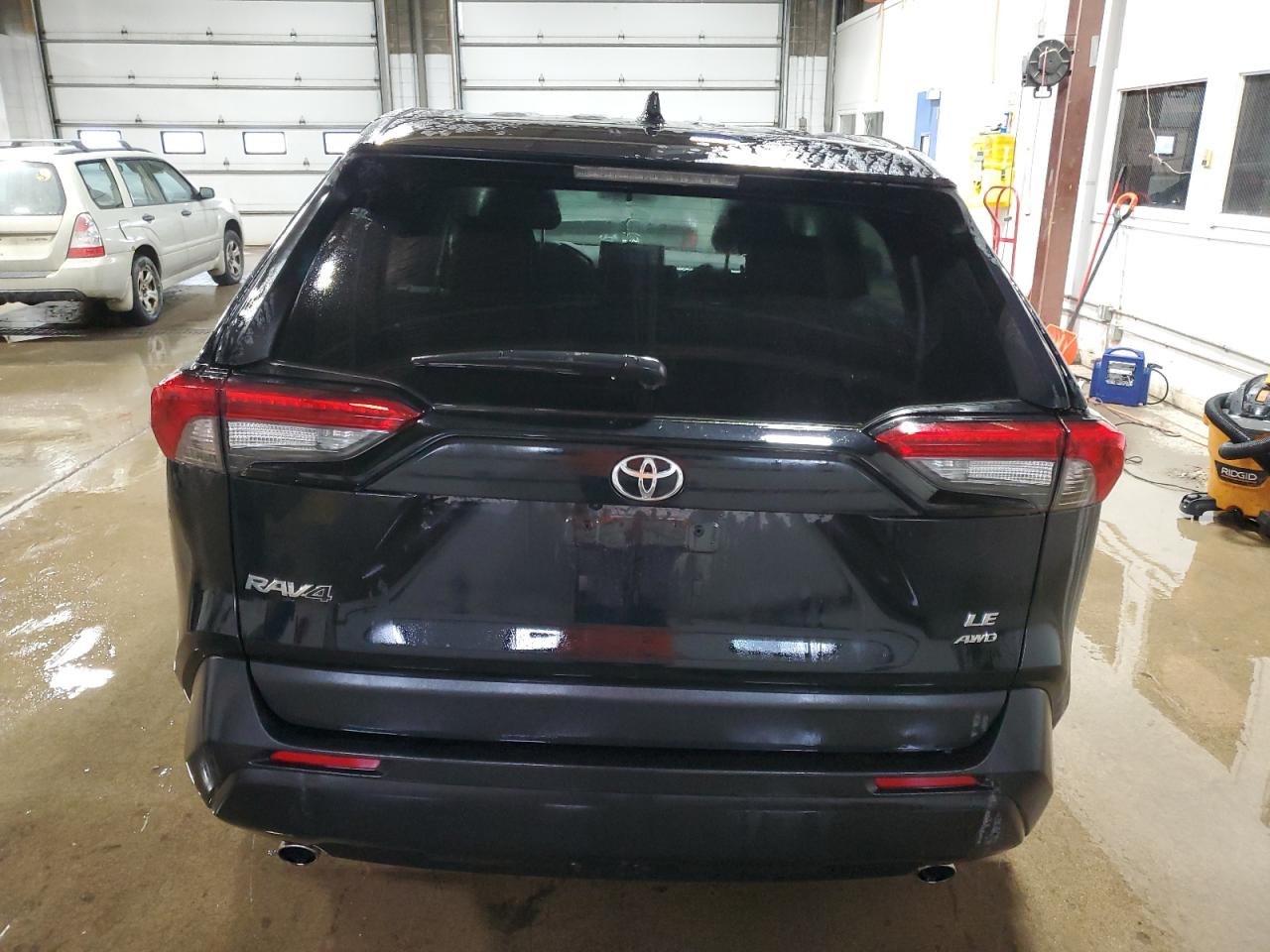 2022 Toyota RAV 4 - Image 6