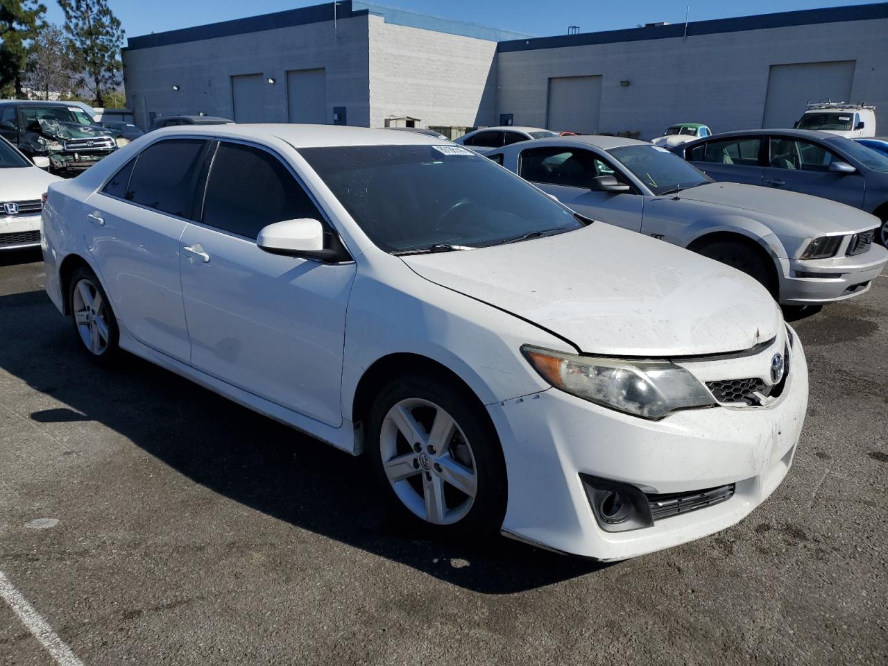 2014 Toyota Camry - Image 4