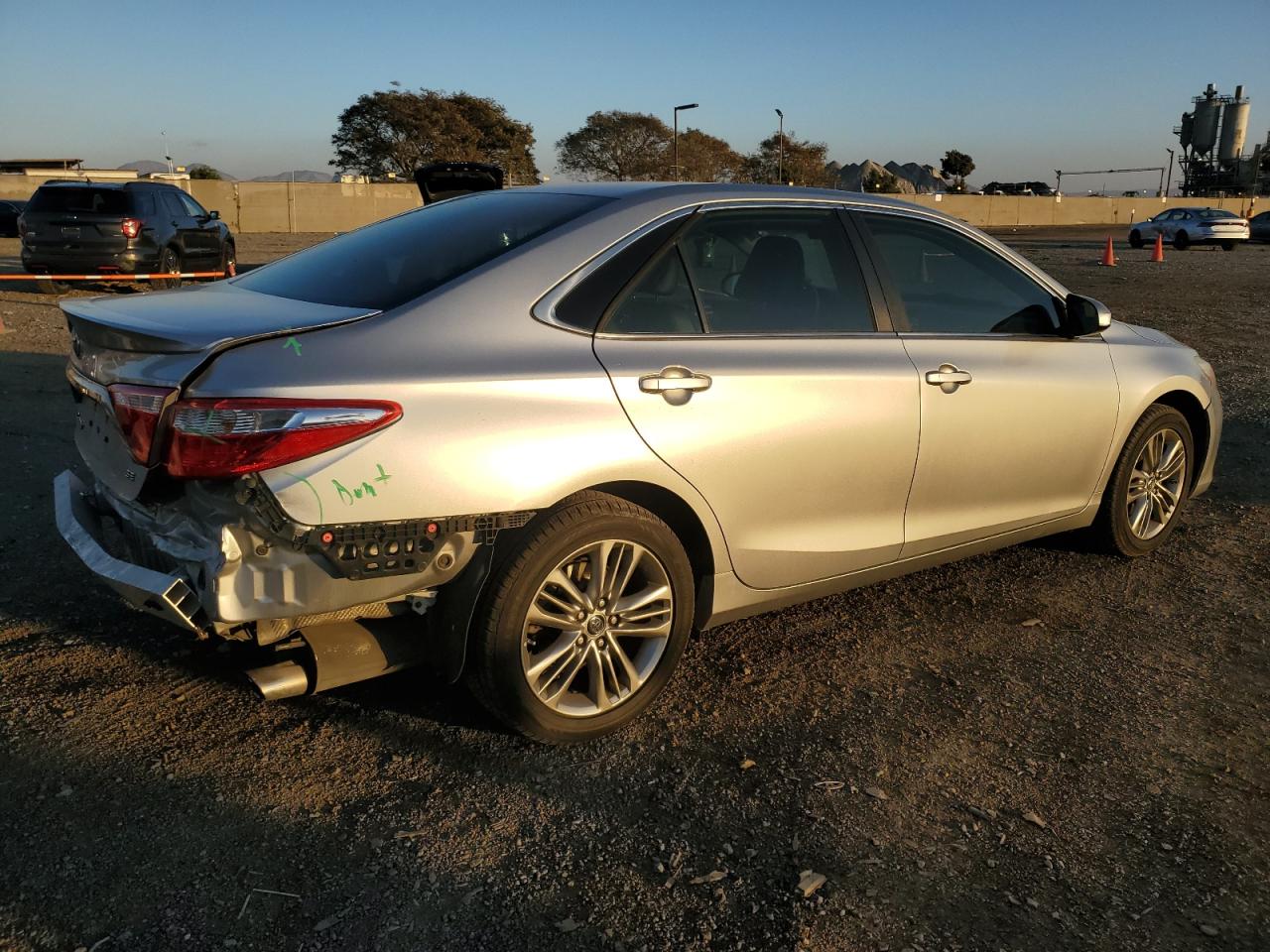 2015 Toyota Camry - Image 3