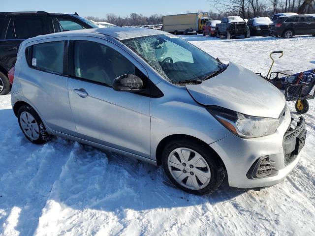 Hatchbacks CHEVROLET SPARK 2017 Srebrny
