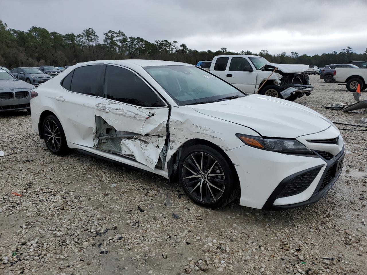 2022 Toyota Camry - Image 4