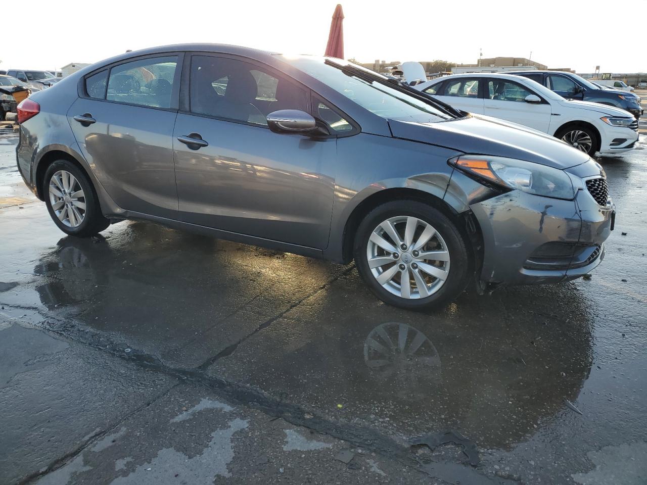 2016 Kia Forte - Image 4