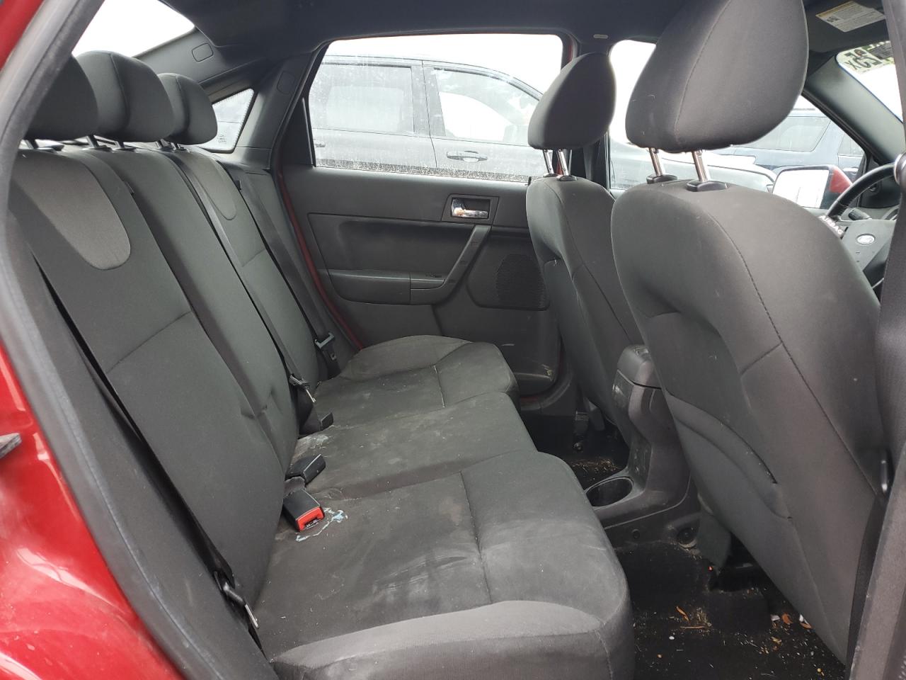 2009 Ford Focus - Image 10
