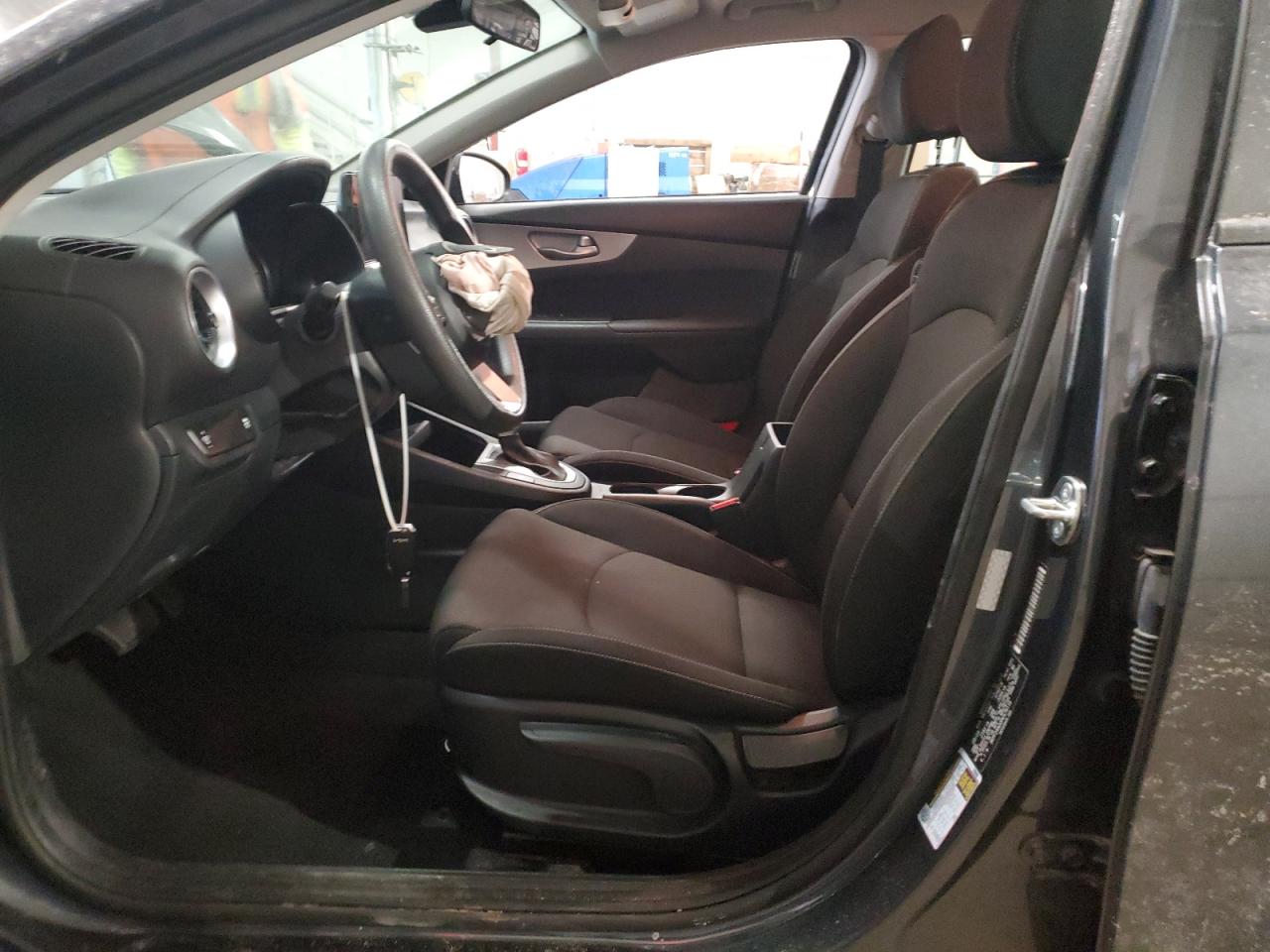 2023 Kia Forte - Image 7