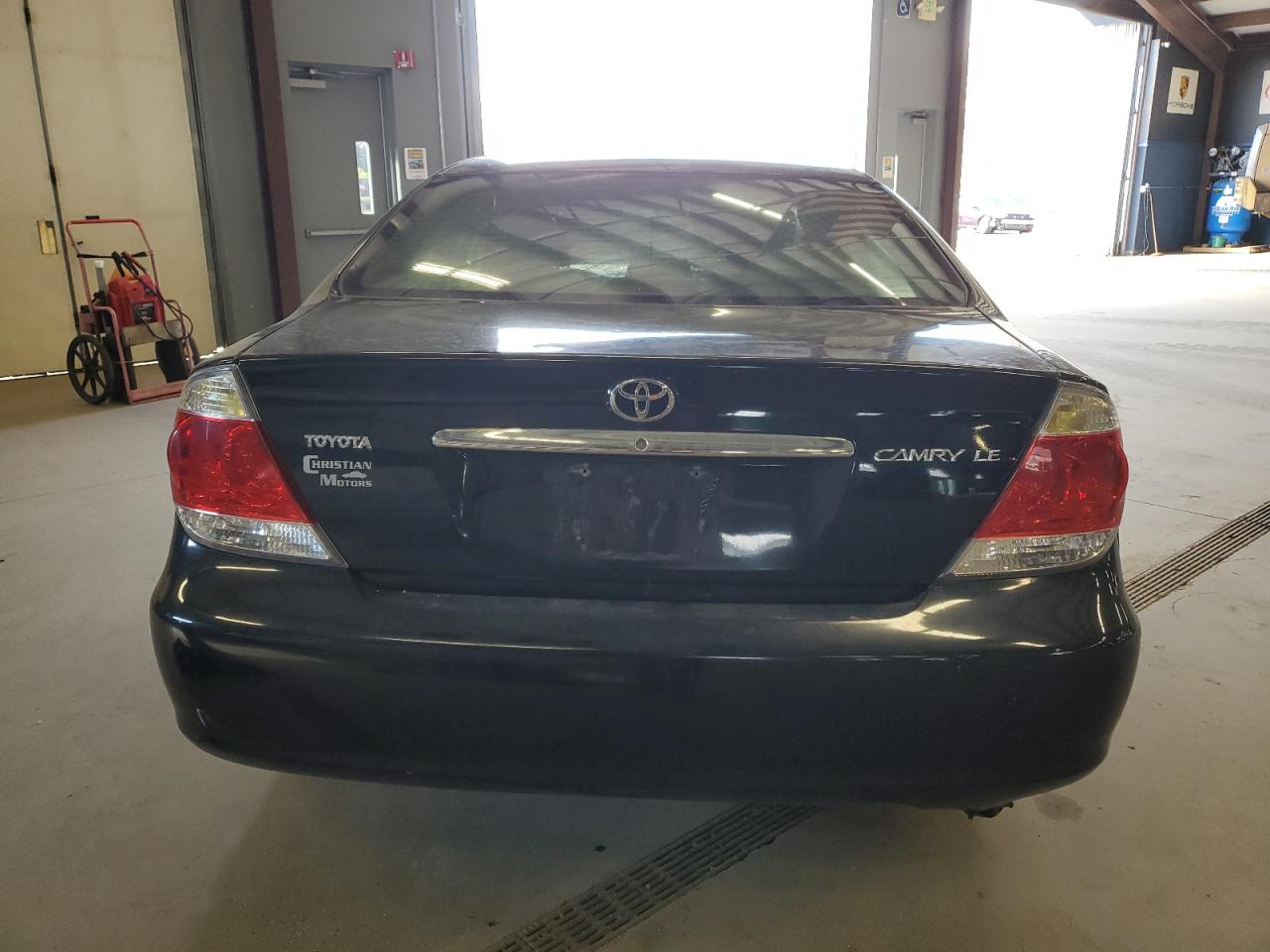 2005 Toyota Camry - Image 6