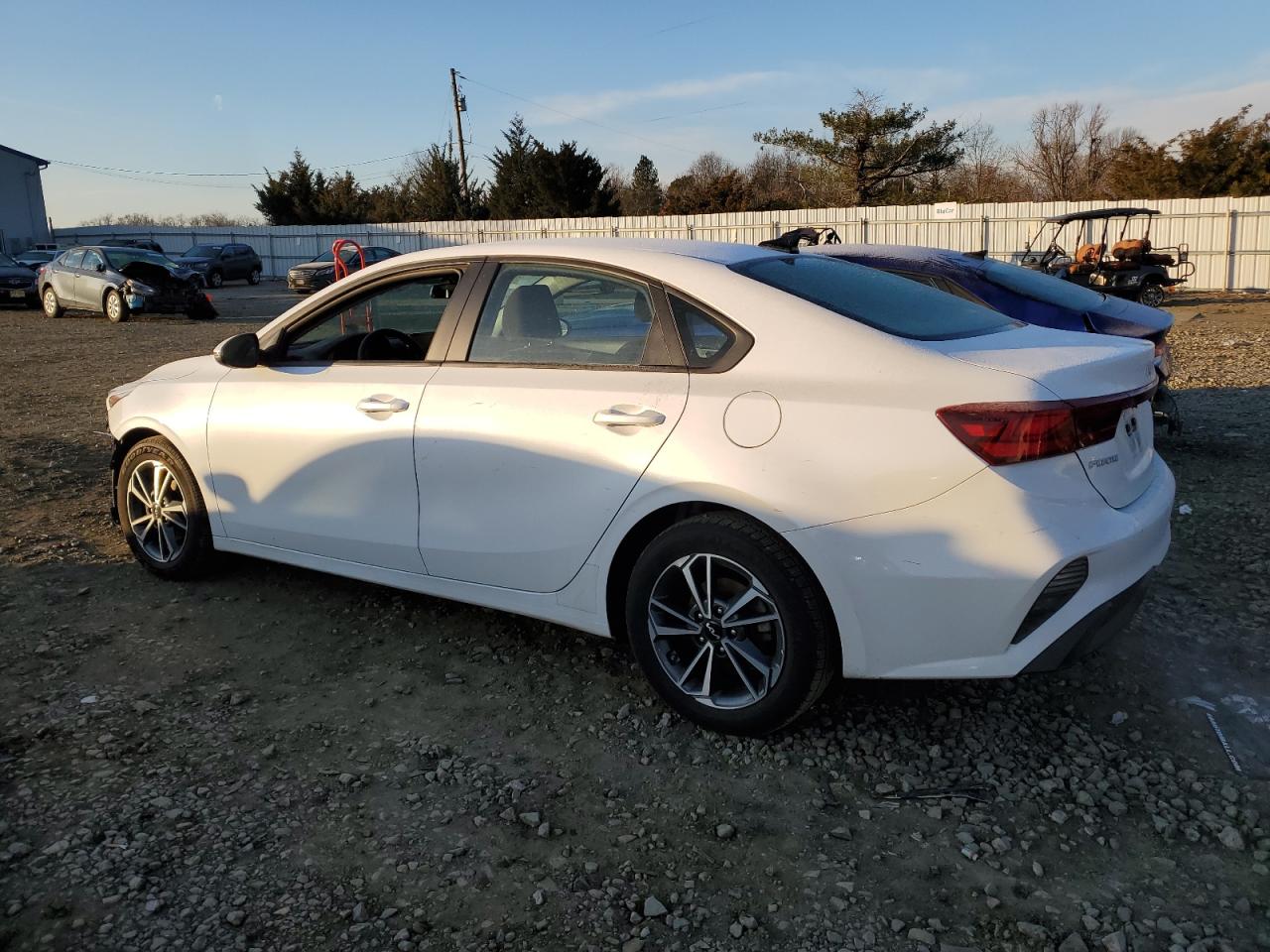 2022 Kia Forte - Image 2